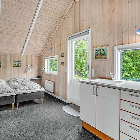 Gorgeous In With Kitchen Holiday home