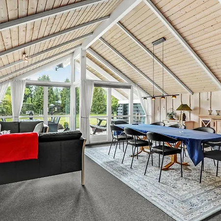 Gorgeous In With Kitchen