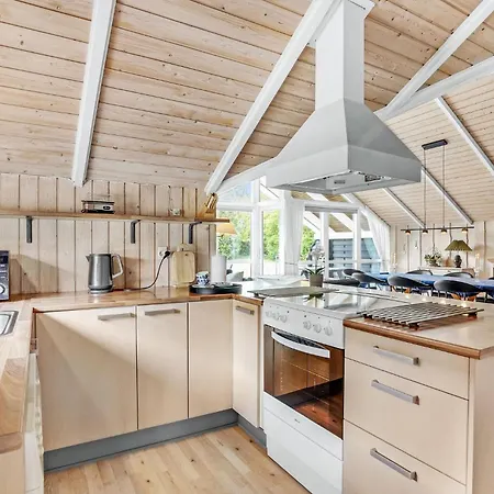 Holiday home Gorgeous In With Kitchen *
